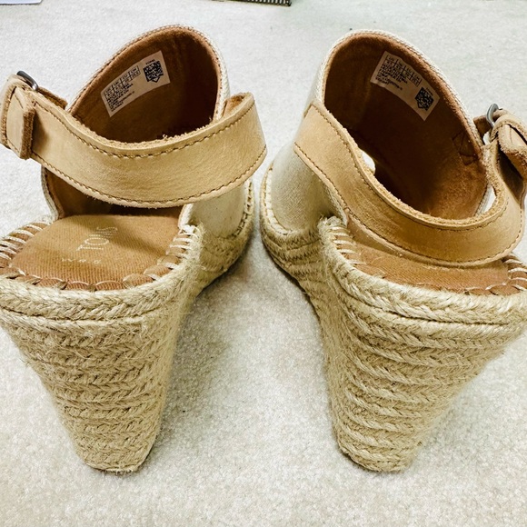 Toms Cream Canvas and Tan Leather Espadrille Wedge Sandals - Picture 2 of 12